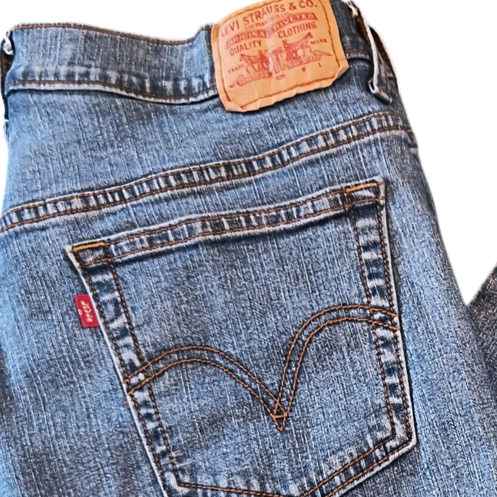 Levi's Classic Slim Capris Size 12 - Picture 2 of 7